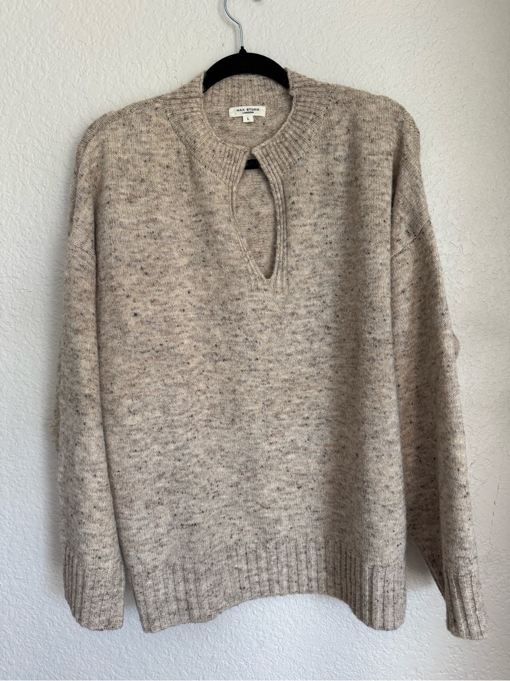 Max Studio Speckled Beige Crewneck Keyhole Sweater